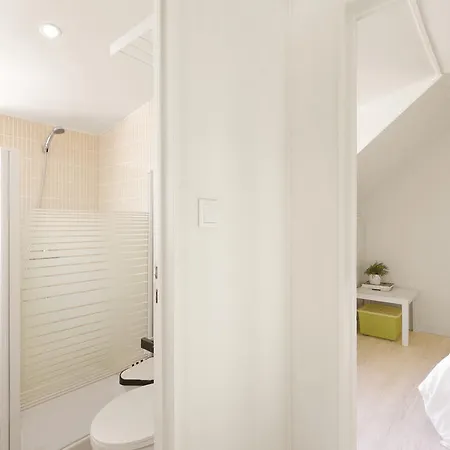Cool And Sea Beach House 오바