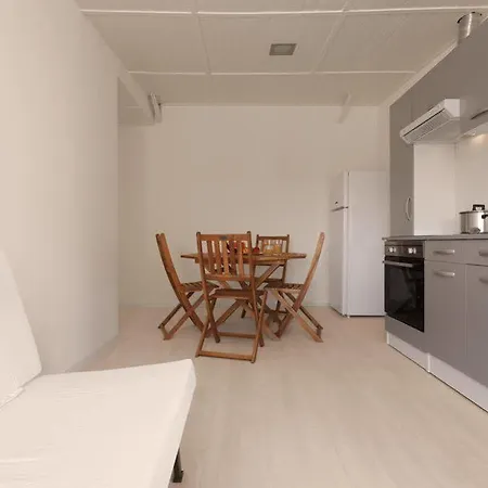 Cool And Sea Beach House 오바